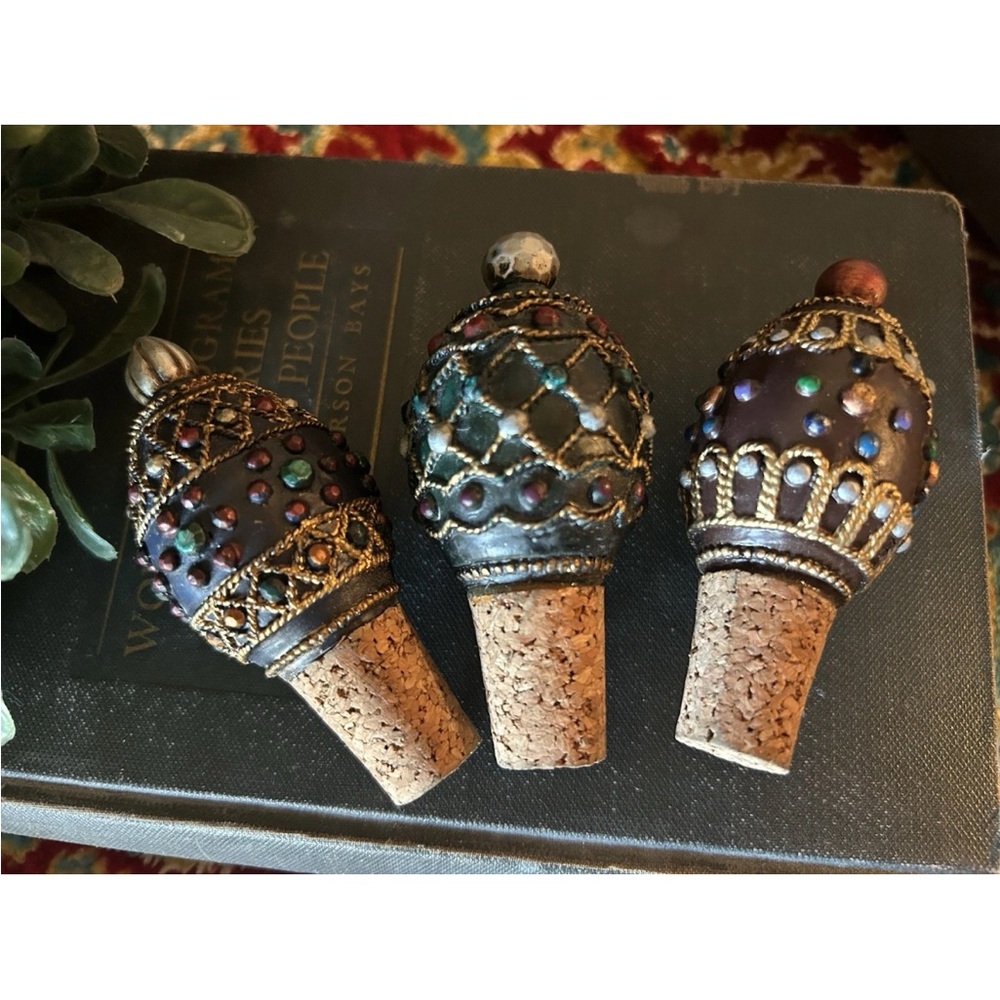 Egg Shaped Moroccan Style Wine Bottle Stoppers Cork Set w/ Holder Unique - Picture 2 of 11